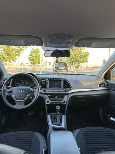 Hyundai Elantra 2017, 200,743 km - 2.0 l - Bakı