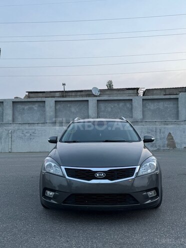 Kia  2010, 360,000 km - 1.6 l - Bakı