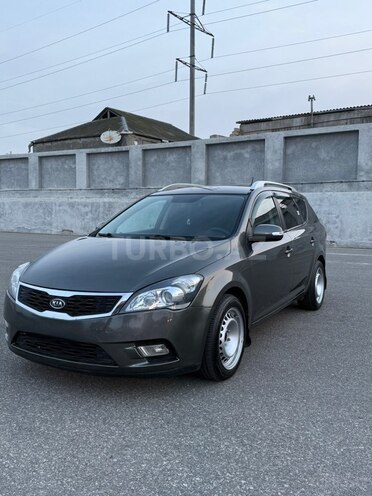 Kia  2010, 360,000 km - 1.6 l - Bakı