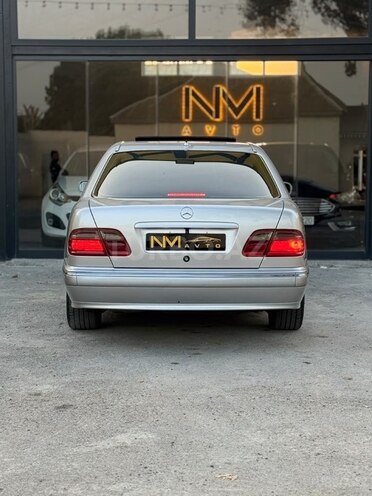 Mercedes E 280 2000, 170,950 km - 2.8 l - Bakı