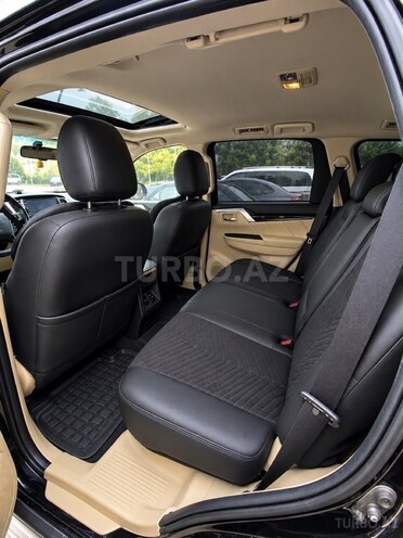 Mitsubishi  2018, 118,000 km - 3.0 l - Bakı