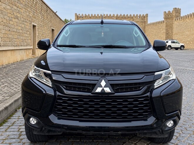 Mitsubishi  2018, 118,000 km - 3.0 l - Bakı