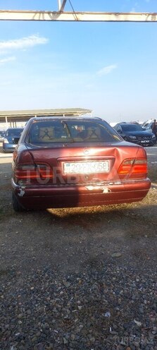 Mercedes E 280 1996, 387,610 km - 2.8 l - Gəncə