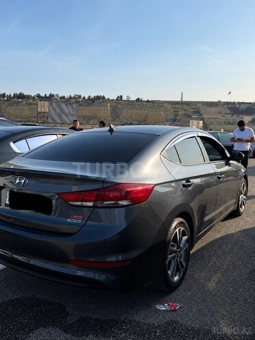 Hyundai Avante 2017, 180,000 km - 1.6 l - Bakı