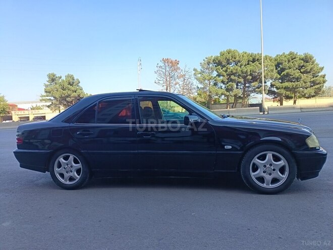 Mercedes C 230 2000, 237,485 km - 2.3 л - Bakı