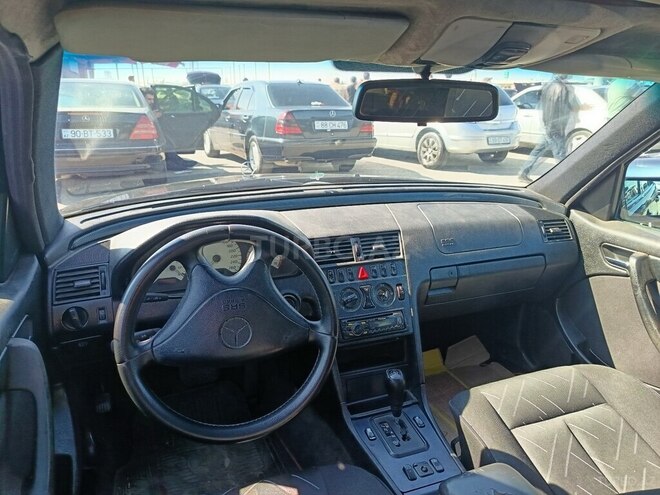 Mercedes C 230 2000, 237,485 km - 2.3 л - Bakı
