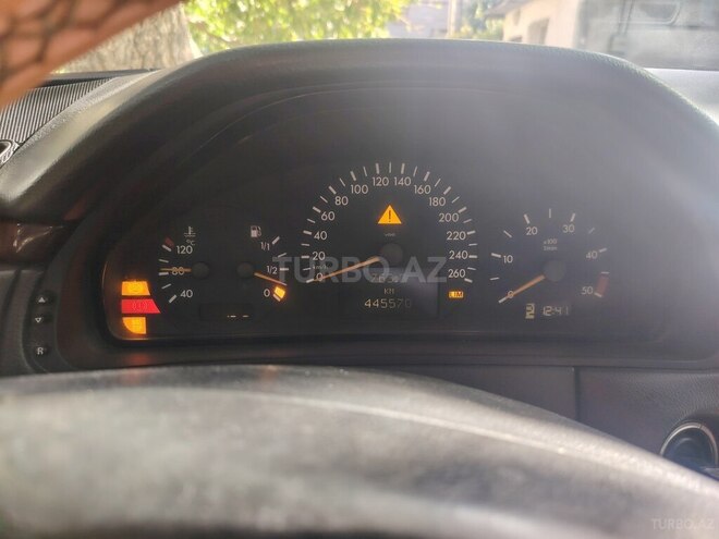 Mercedes E 220 2000, 443,896 km - 2.2 l - Bakı