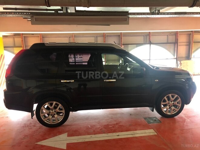Nissan X-Trail 2013, 221,000 km - 2.5 l - Bakı
