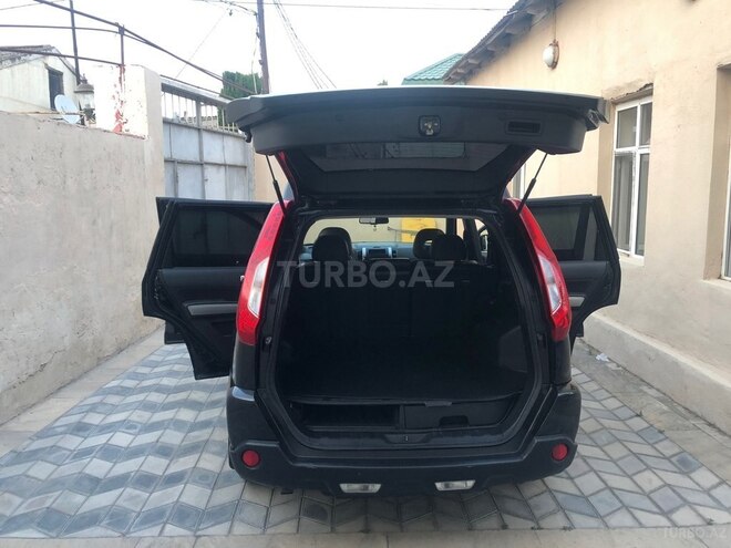 Nissan X-Trail 2013, 221,000 km - 2.5 l - Bakı