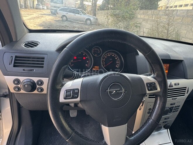 Opel Astra 2008, 192,000 km - 1.4 l - Tovuz