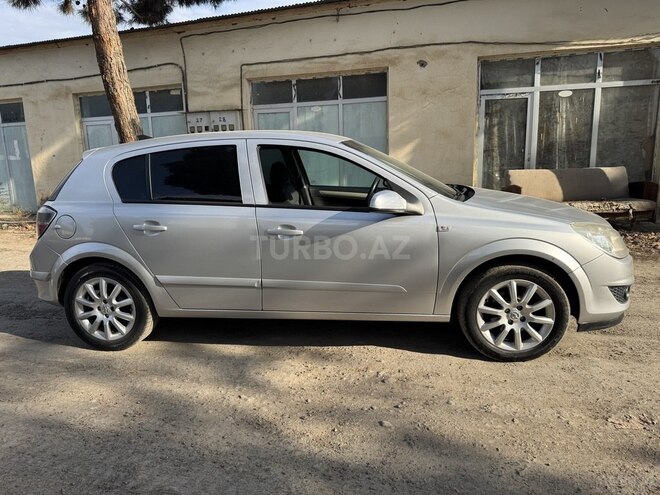 Opel Astra 2008, 192,000 km - 1.4 l - Tovuz