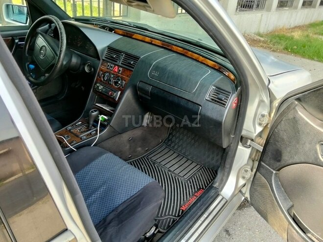 Mercedes C 220 2000, 877,000 km - 2.2 l - Bakı