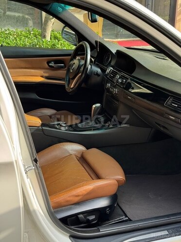 BMW 330 2009, 281,000 km - 3.0 l - Bakı