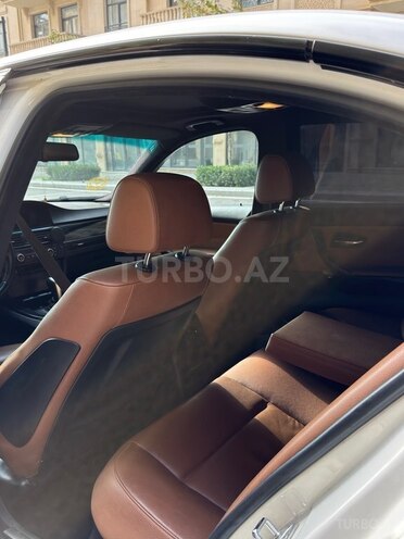 BMW 330 2009, 281,000 km - 3.0 l - Bakı