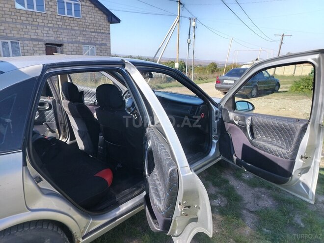 Opel Vectra 1996, 235,648 km - 1.8 l - Qusar