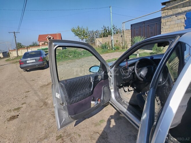 Opel Vectra 1996, 235,648 km - 1.8 l - Qusar