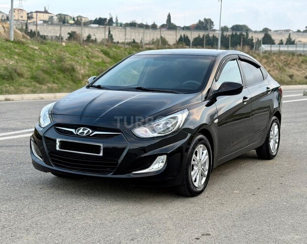 Hyundai Accent 2013, 228,400 km - 1.6 л - Bakı