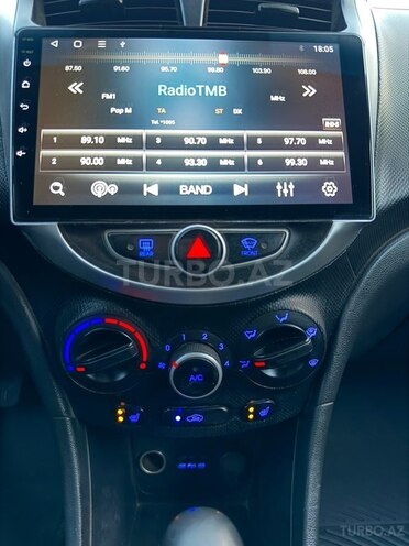 Hyundai Accent 2013, 228,400 km - 1.6 л - Bakı