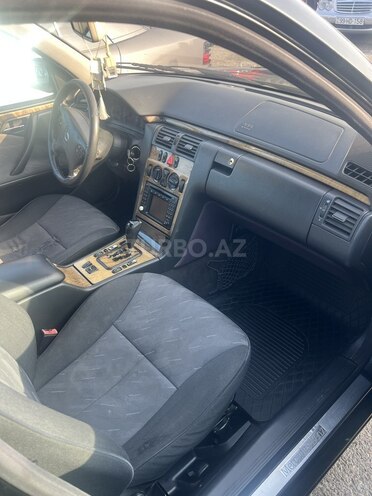 Mercedes E 270 2000, 470,000 km - 2.7 l - Bakı