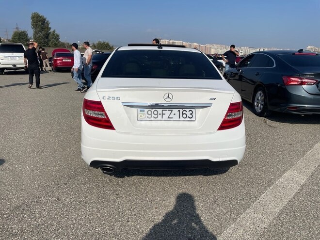 Mercedes C 250 2013, 317,000 km - 1.8 л - Bakı