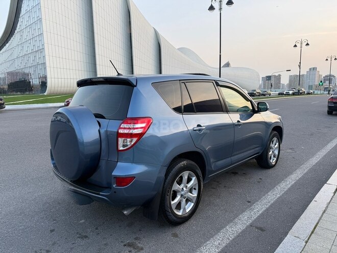 Toyota RAV4 2011, 115,000 km - 2.0 l - Bakı