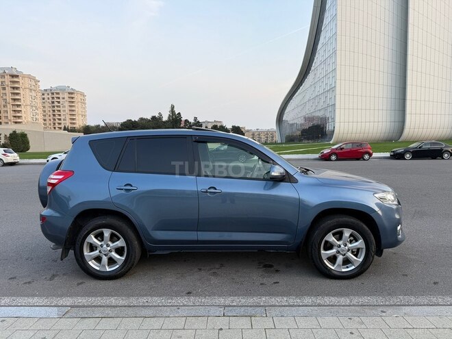 Toyota RAV4 2011, 115,000 km - 2.0 l - Bakı