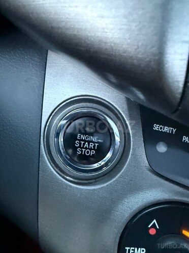 Toyota RAV4 2011, 115,000 km - 2.0 l - Bakı