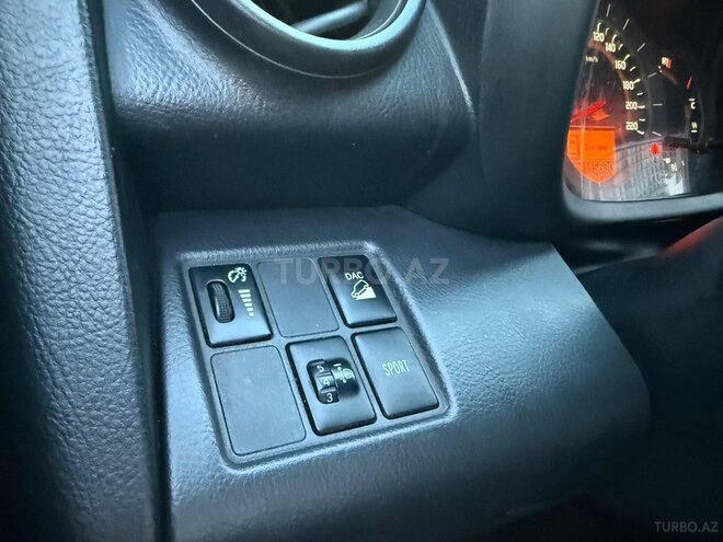 Toyota RAV4 2011, 115,000 km - 2.0 l - Bakı