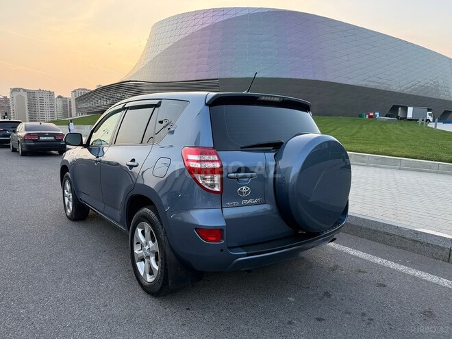 Toyota RAV4 2011, 115,000 km - 2.0 l - Bakı