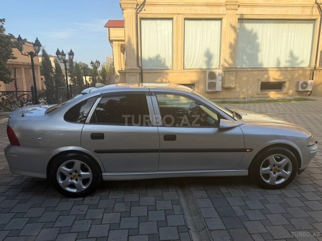 Opel Vectra 2000, 280,000 km - 1.8 l - Sumqayıt