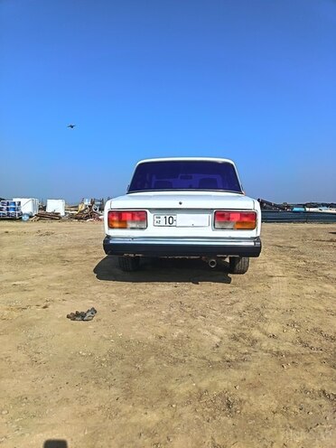 LADA (VAZ) 2107 2005, 250,000 km - 1.6 л - Salyan