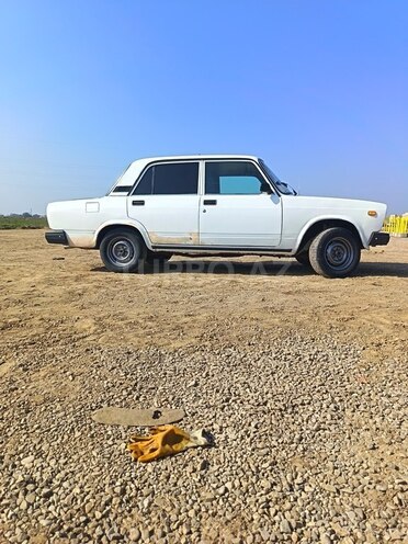 LADA (VAZ) 2107 2005, 250,000 km - 1.6 л - Salyan