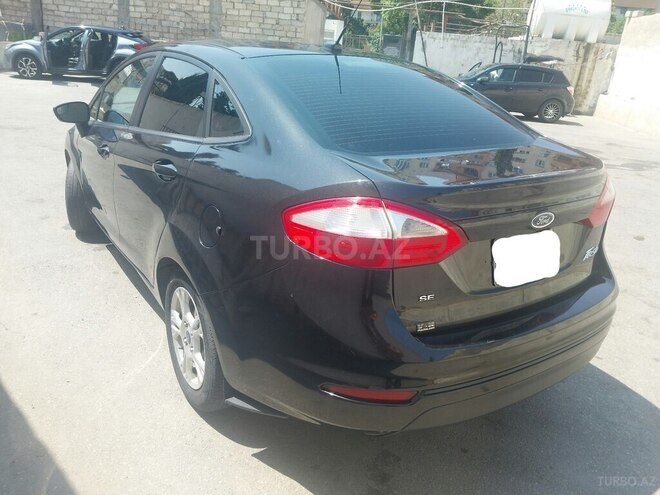 Ford Fiesta 2014, 273,000 km - 1.6 l - Bakı