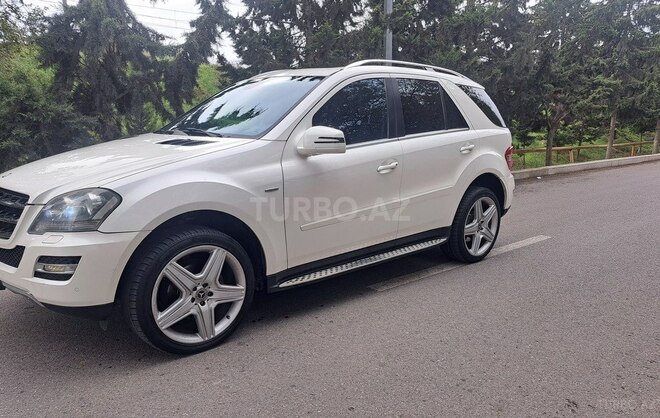 Mercedes ML 350 4MATIC 2010, 330,000 km - 3.0 l - Bakı