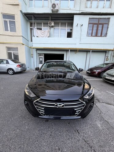 Hyundai Elantra 2015, 322,743 km - 2.0 l - Bakı