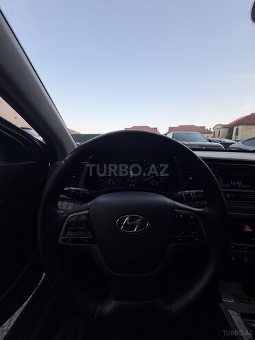 Hyundai Elantra 2015, 322,743 km - 2.0 l - Bakı