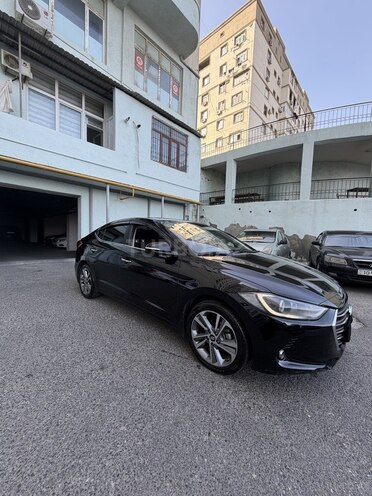 Hyundai Elantra 2015, 322,743 km - 2.0 l - Bakı