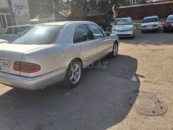 Mercedes E 230 1997, 348,700 km - 2.3 l - Tovuz