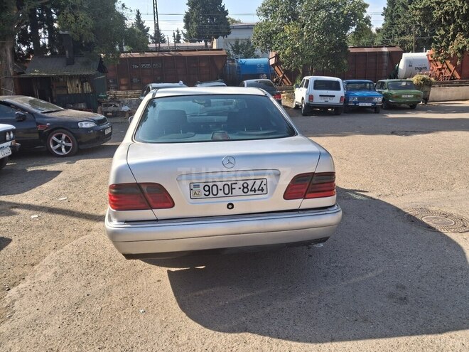 Mercedes E 230 1997, 348,700 km - 2.3 l - Tovuz