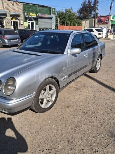 Mercedes E 230 1997, 348,700 km - 2.3 l - Tovuz