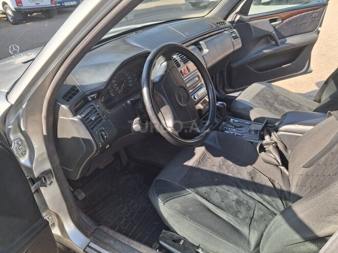 Mercedes E 230 1997, 348,700 km - 2.3 l - Tovuz