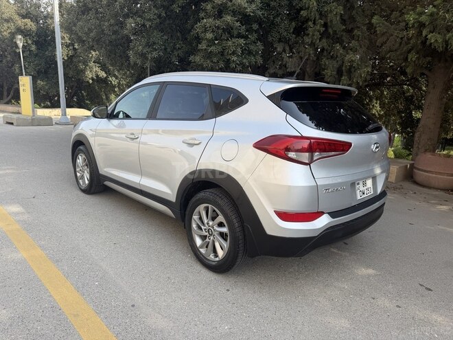 Hyundai Tucson 2016, 117,228 km - 2.0 л - Bakı