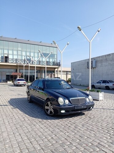 Mercedes E 240 2000, 266,000 km - 2.4 l - Bakı