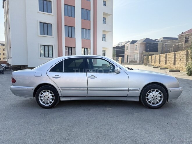 Mercedes E 270 1999, 373,870 km - 2.7 л - Bakı