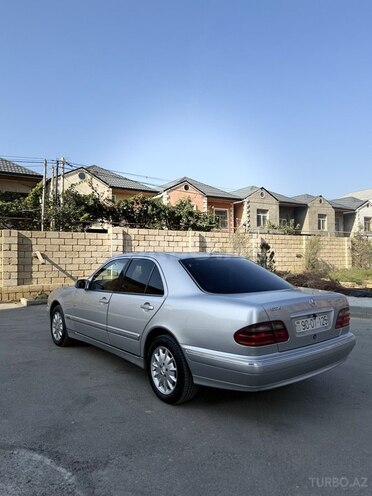 Mercedes E 270 1999, 373,870 km - 2.7 л - Bakı