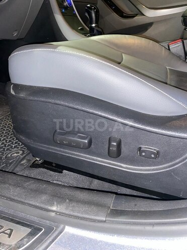 Hyundai Elantra 2014, 140,000 km - 1.8 л - Bakı