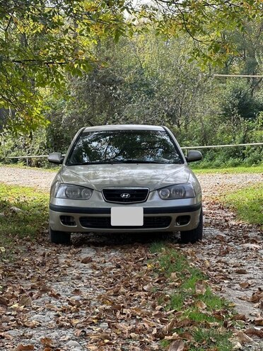 Hyundai Elantra 2001, 400,000 km - 1.6 л - Qusar