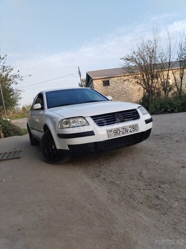 Volkswagen Passat 2001, 310,025 km - 2.0 л - Sabirabad