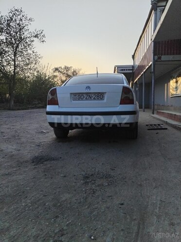 Volkswagen Passat 2001, 310,025 km - 2.0 л - Sabirabad