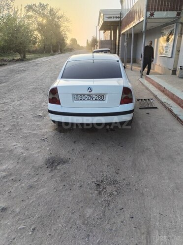 Volkswagen Passat 2001, 310,025 km - 2.0 л - Sabirabad